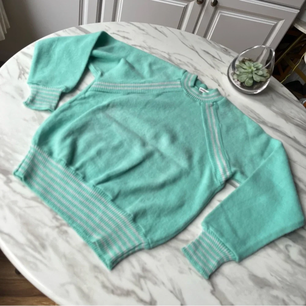 Vintage Aktivist Women's Aqua Sweater Germany VTG
